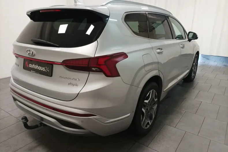 Hyundai SANTA FE din 2023 cu 65.216 km - oferta HYU158453 - foto 4