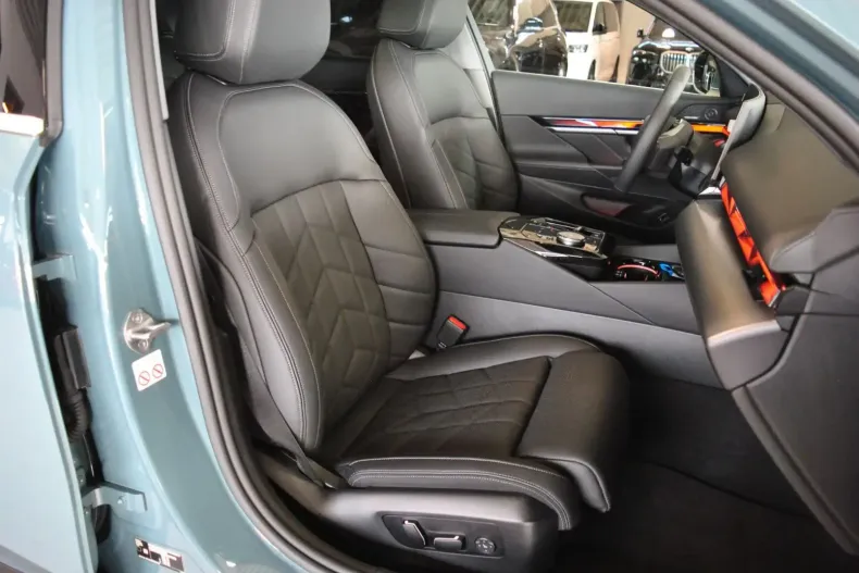 BMW i5 din 2024 cu 22.877 km - oferta BMW158457 - foto 11