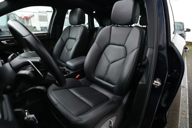 Porsche Macan din 2021 cu 23.000 km - oferta POR158459 - foto 17