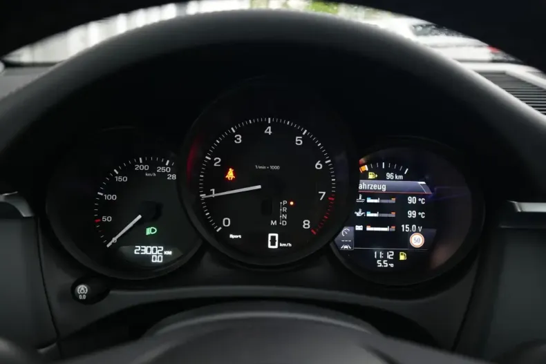 Porsche Macan din 2021 cu 23.000 km - oferta POR158459 - foto 24