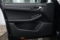 Porsche Macan din 2021 cu 23.000 km - oferta POR158459 - foto 34