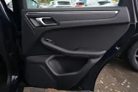 Porsche Macan din 2021 cu 23.000 km - oferta POR158459 - foto 42