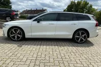 Volvo V60 din 2024 cu 13.500 km - oferta VOL158461 - foto 3