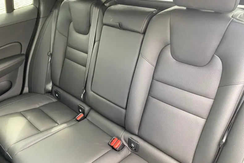 Volvo V60 din 2024 cu 13.500 km - oferta VOL158461 - foto 12