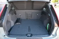 Volvo XC40 din 2024 cu 11.250 km - oferta VOL158464 - foto 16