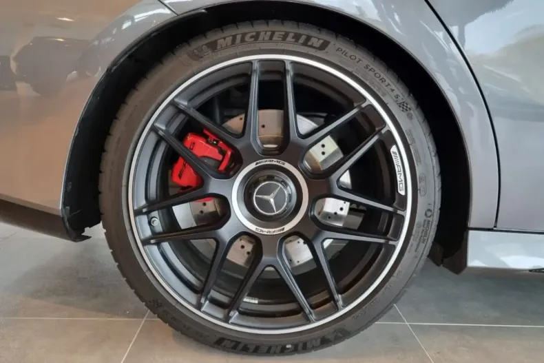 Mercedes-Benz CLA 45 AMG din 2024 cu 25.175 km - oferta MER158465 - foto 9