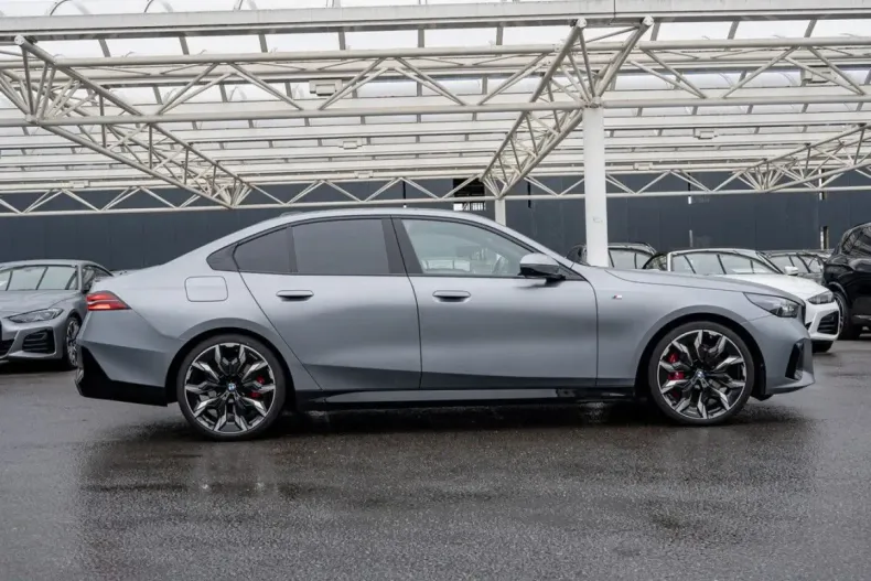 BMW 540 din 2025 cu 23.078 km - oferta BMW158468 - foto 5