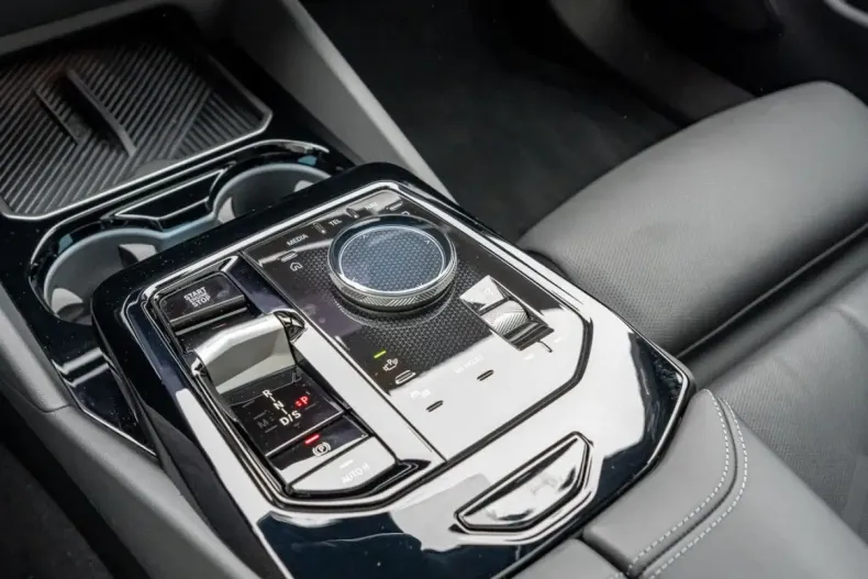 BMW 540 din 2025 cu 23.078 km - oferta BMW158468 - foto 13