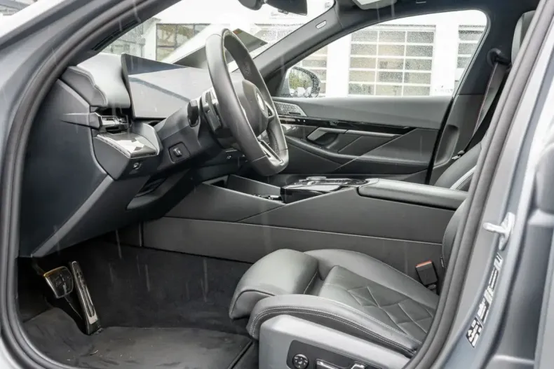 BMW 540 din 2025 cu 23.078 km - oferta BMW158468 - foto 16