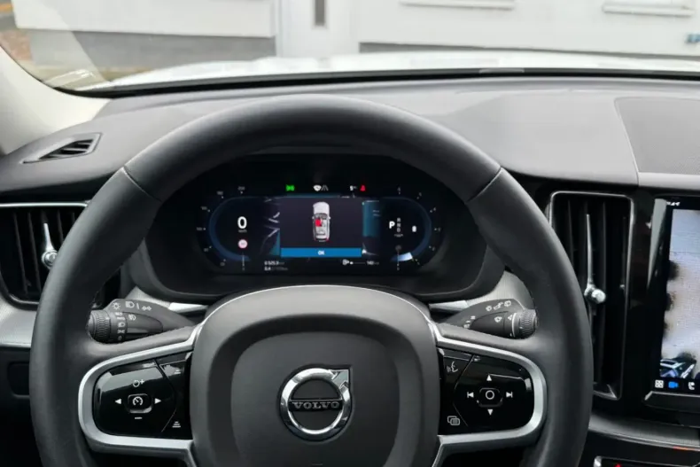 Volvo XC60 din 2022 cu 91.800 km - oferta VOL158471 - foto 30