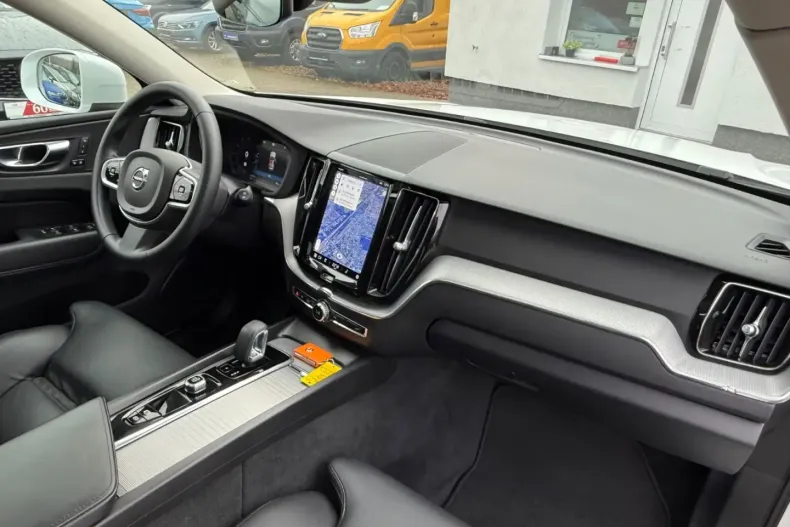 Volvo XC60 din 2022 cu 91.800 km - oferta VOL158471 - foto 32