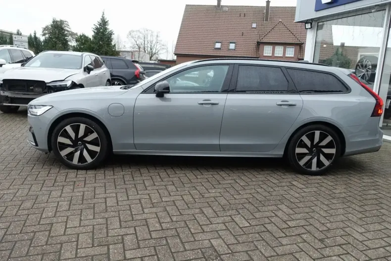 Volvo V90 din 2025 cu 21.700 km - oferta VOL158474 - foto 6
