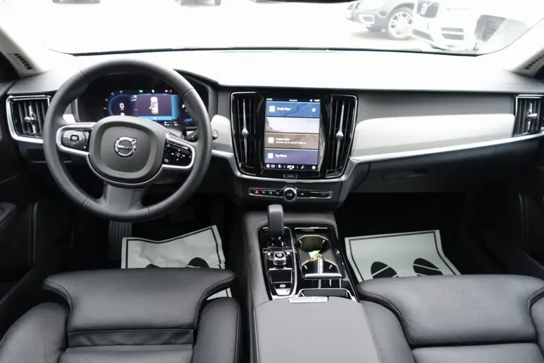 Volvo V90 din 2025 cu 21.700 km - oferta VOL158474 - foto 12