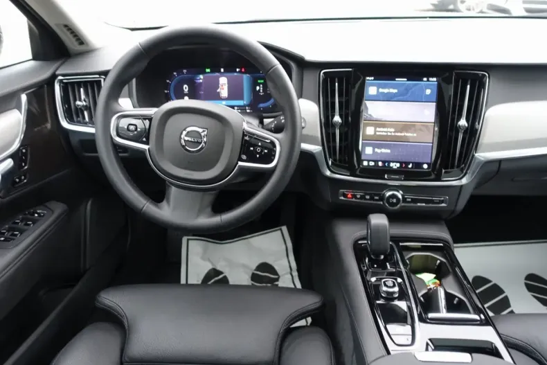 Volvo V90 din 2025 cu 21.700 km - oferta VOL158474 - foto 13