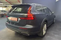 Volvo V60 Cross Country din 2021 cu 53.510 km - oferta VOL158480 - foto 2