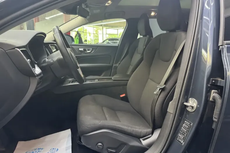 Volvo V60 Cross Country din 2021 cu 53.510 km - oferta VOL158480 - foto 8