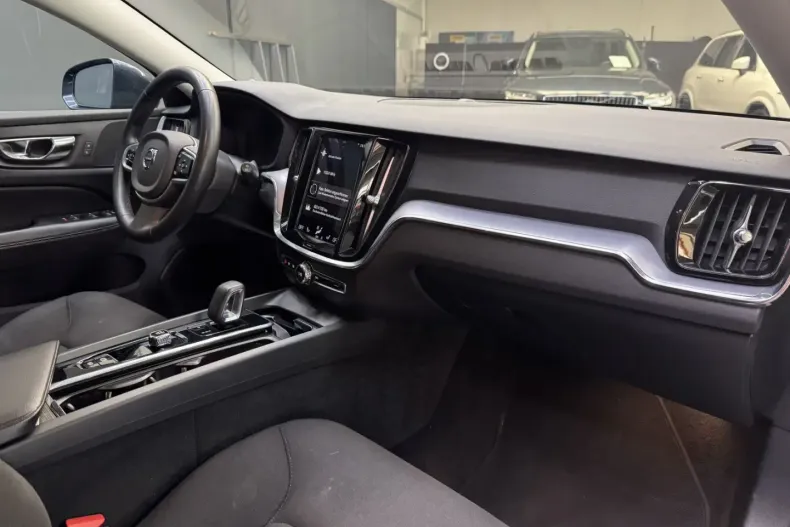 Volvo V60 Cross Country din 2021 cu 53.510 km - oferta VOL158480 - foto 9