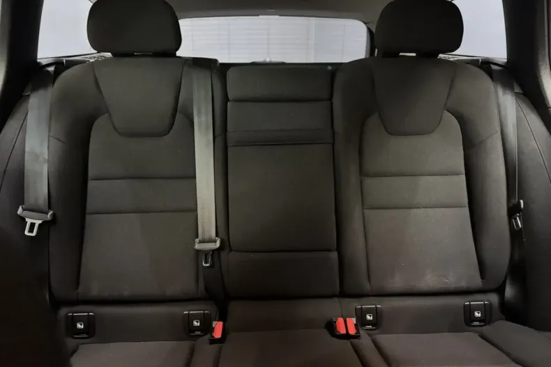 Volvo V60 Cross Country din 2021 cu 53.510 km - oferta VOL158480 - foto 11