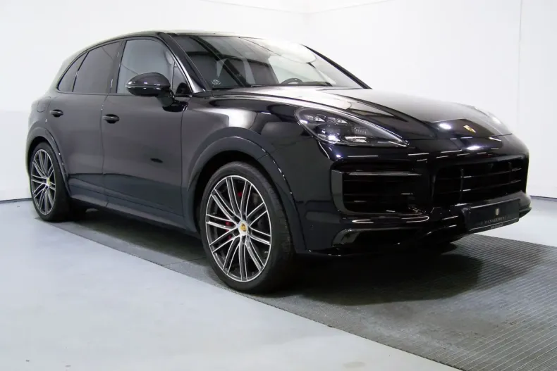 Porsche Cayenne din 2022 cu 62.559 km - oferta POR158484 - foto 1