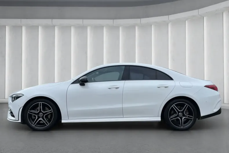 Mercedes-Benz CLA 250 din 2023 cu 44.600 km - oferta MER158488 - foto 8
