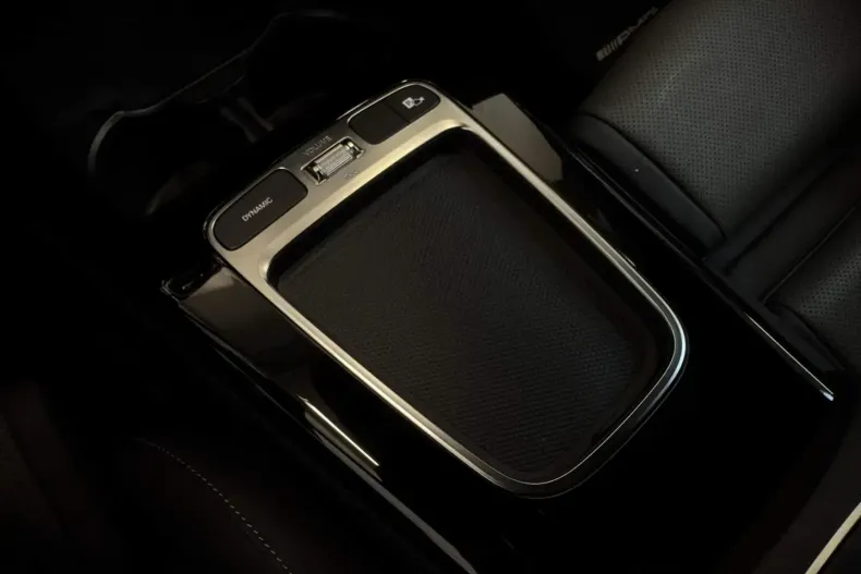 Mercedes-Benz CLA 45 AMG din 2024 cu 6.123 km - oferta MER158489 - foto 18