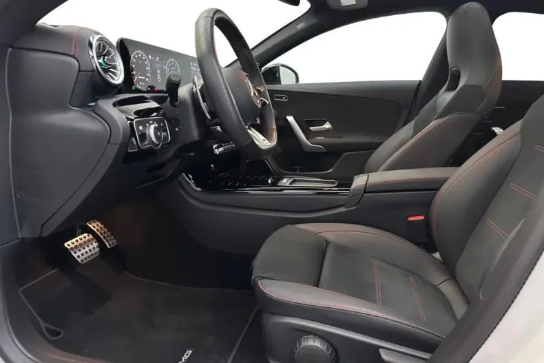 Mercedes-Benz CLA 35 AMG din 2024 cu 21.182 km - oferta MER158491 - foto 10