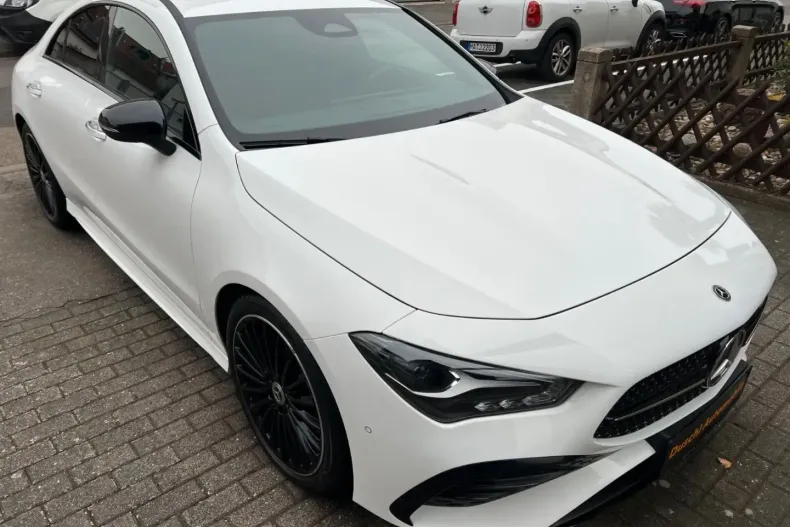 Mercedes-Benz CLA 200 din 2024 cu 28.012 km - oferta MER158492 - foto 2