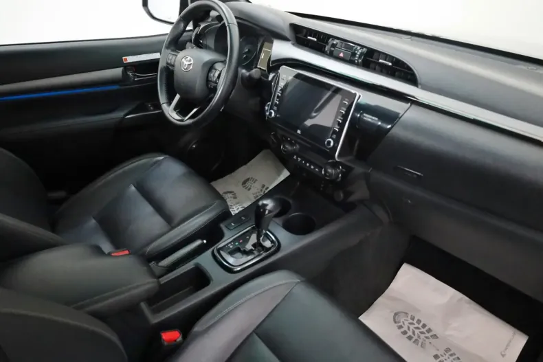 Toyota Hilux din 2024 cu 24.930 km - oferta TOY158494 - foto 5