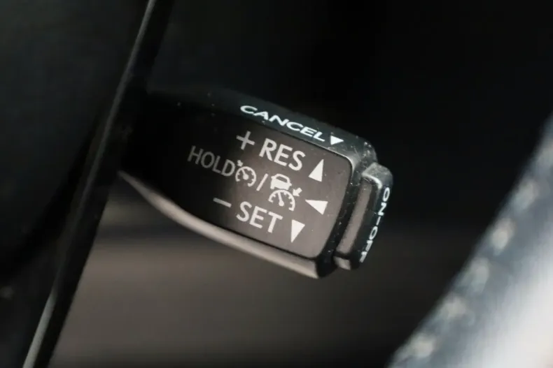 Toyota Hilux din 2024 cu 24.930 km - oferta TOY158494 - foto 22