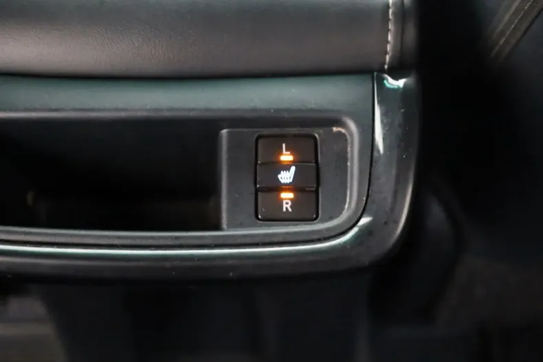 Toyota Hilux din 2024 cu 24.930 km - oferta TOY158494 - foto 24