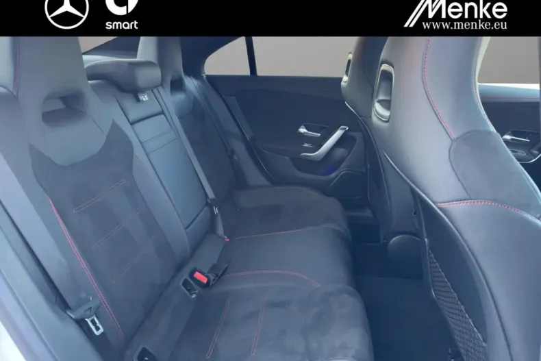 Mercedes-Benz CLA 200 din 2025 cu 4.096 km - oferta MER158495 - foto 8