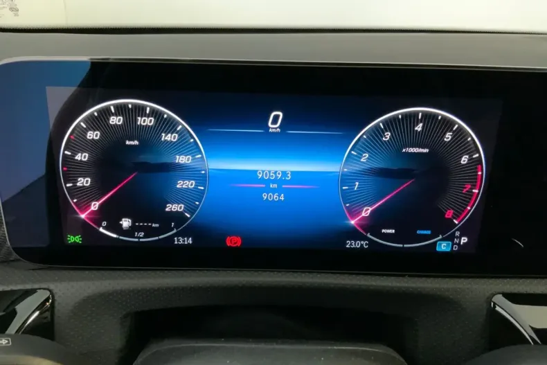 Mercedes-Benz CLA 180 din 2024 cu 9.157 km - oferta MER158500 - foto 8