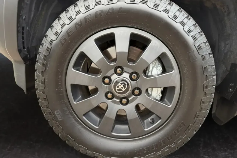 Toyota Land Cruiser din 2024 cu 27.000 km - oferta TOY158502 - foto 22