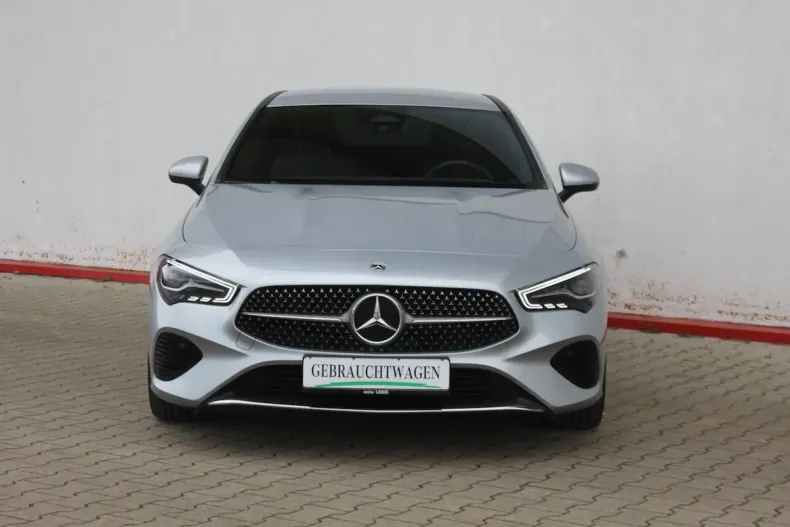 Mercedes-Benz CLA 180 din 2024 cu 50.000 km - oferta MER158503 - foto 31