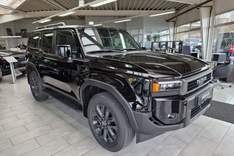 Toyota Land Cruiser din 2024 cu 1.817 km - oferta TOY158504 - foto 3