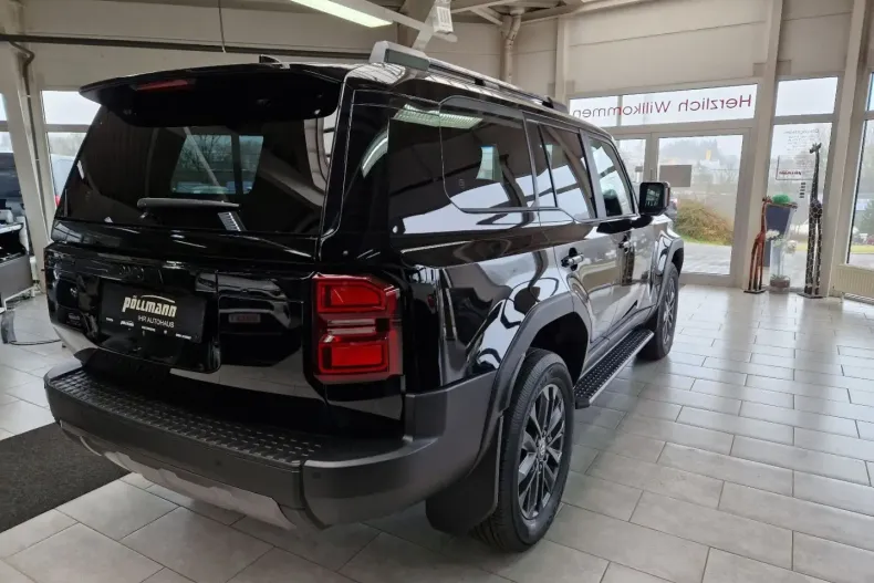 Toyota Land Cruiser din 2024 cu 1.817 km - oferta TOY158504 - foto 8