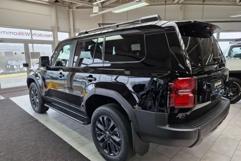 Toyota Land Cruiser din 2024 cu 1.817 km - oferta TOY158504 - foto 11