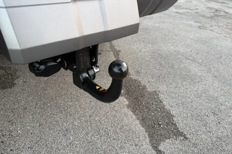 Toyota Land Cruiser din 2024 cu 9.500 km - oferta TOY158506 - foto 23