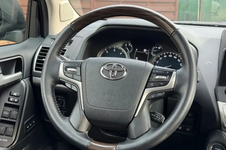 Toyota Land Cruiser din 2022 cu 55.000 km - oferta TOY158507 - foto 12