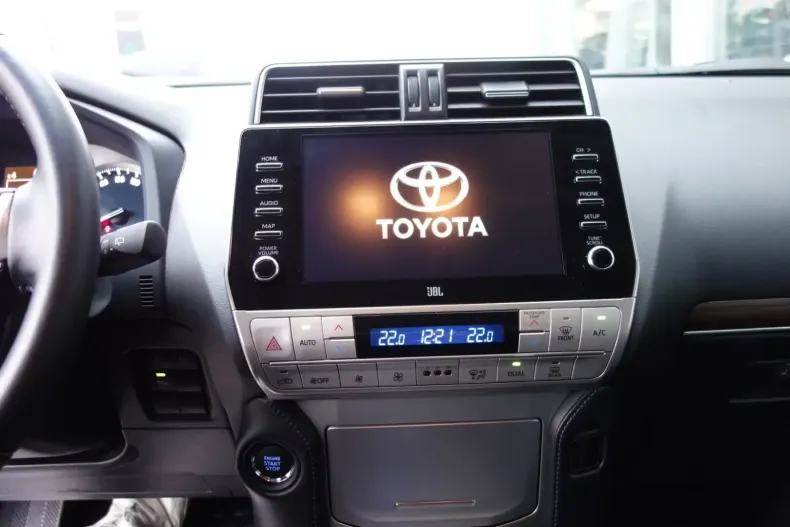 Toyota Land Cruiser din 2023 cu 63.454 km - oferta TOY158508 - foto 9