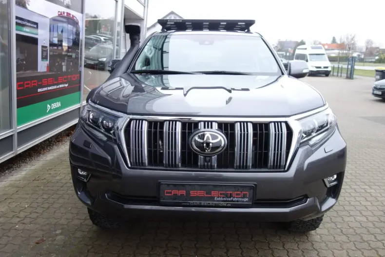 Toyota Land Cruiser din 2023 cu 63.454 km - oferta TOY158508 - foto 12