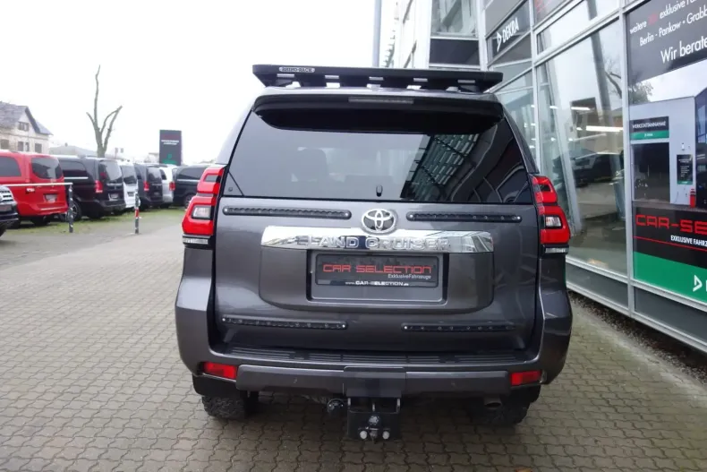 Toyota Land Cruiser din 2023 cu 63.454 km - oferta TOY158508 - foto 13