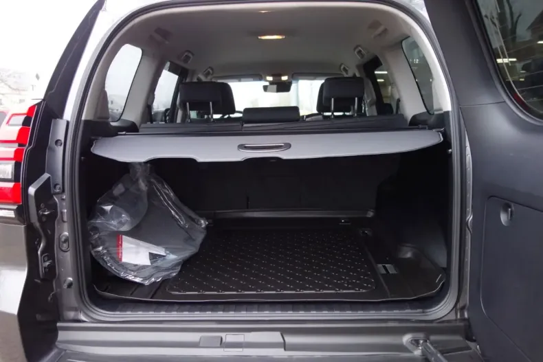 Toyota Land Cruiser din 2023 cu 63.454 km - oferta TOY158508 - foto 15