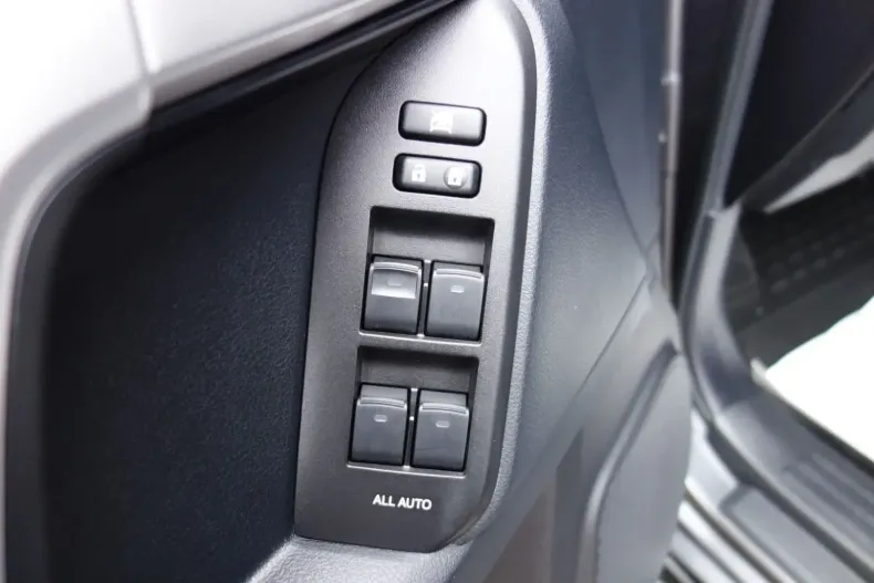 Toyota Land Cruiser din 2023 cu 63.454 km - oferta TOY158508 - foto 20