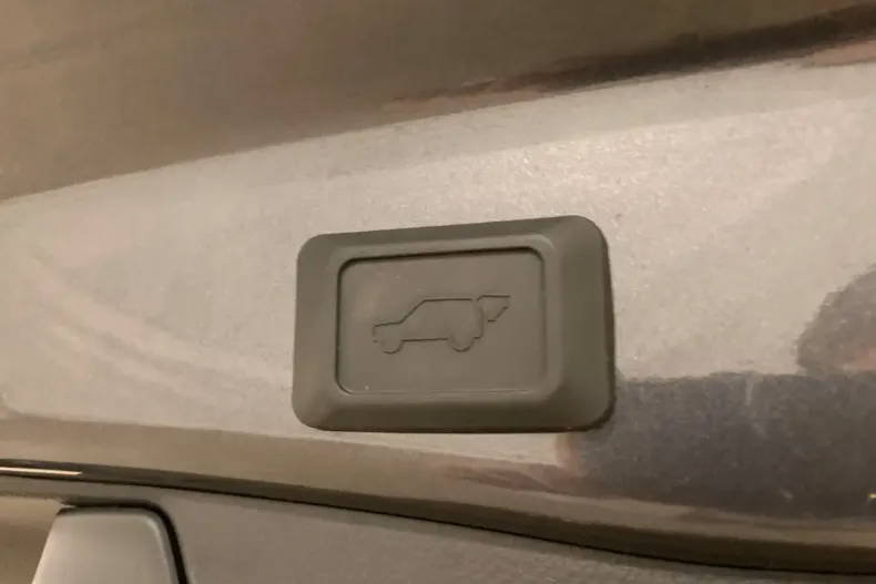 Toyota RAV4 din 2024 cu 39.892 km - oferta TOY158516 - foto 5