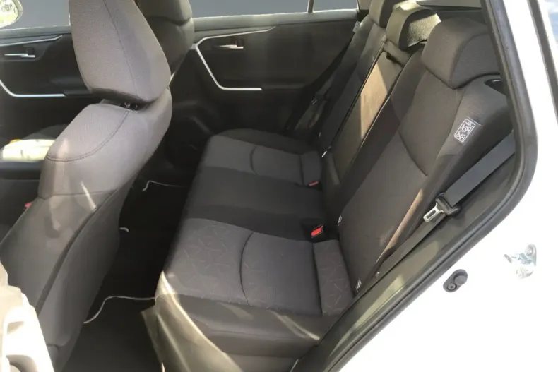 Toyota RAV4 din 2025 cu 10.609 km - oferta TOY158517 - foto 13