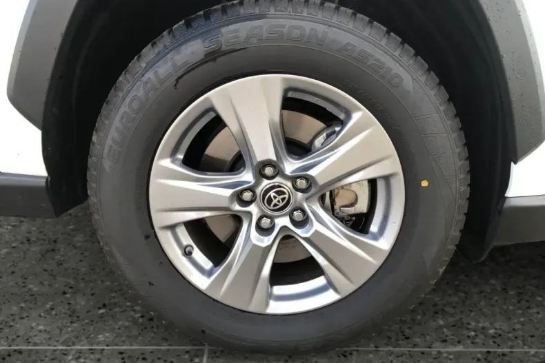 Toyota RAV4 din 2025 cu 10.609 km - oferta TOY158517 - foto 14