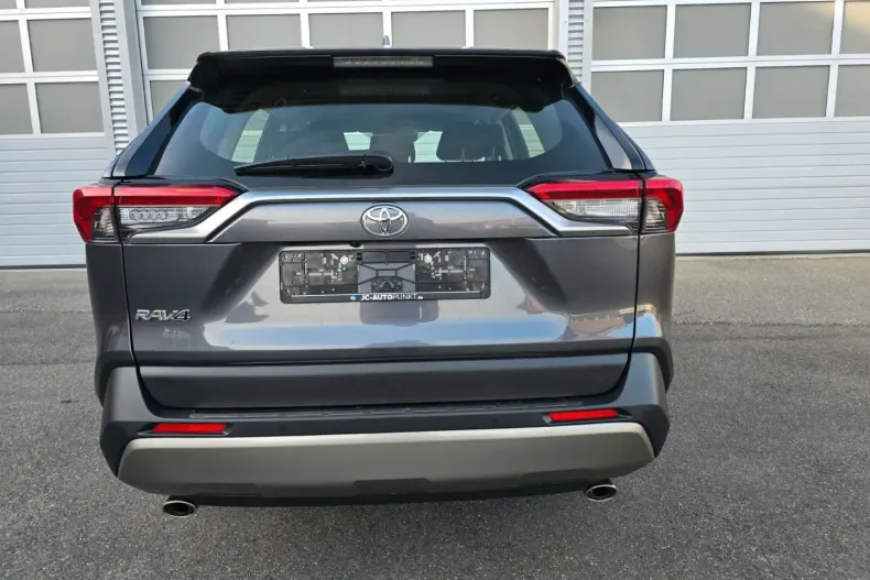 Toyota RAV4 din 2023 cu 35.900 km - oferta TOY158518 - foto 7