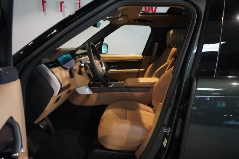 Land Rover Range Rover din 2023 cu 45.000 km - oferta LAN158521 - foto 5