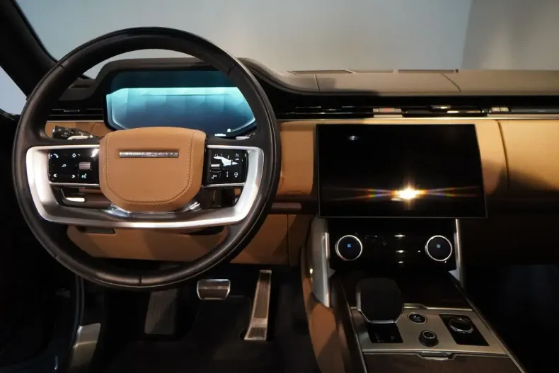 Land Rover Range Rover din 2023 cu 45.000 km - oferta LAN158521 - foto 6